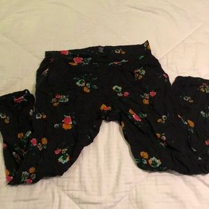 Rue21 Flowy Floral Pants